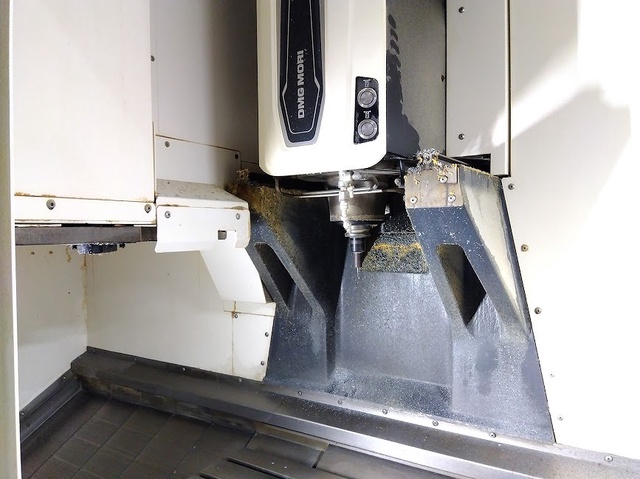 DMG MORI CMX1100V 实拍图 4
