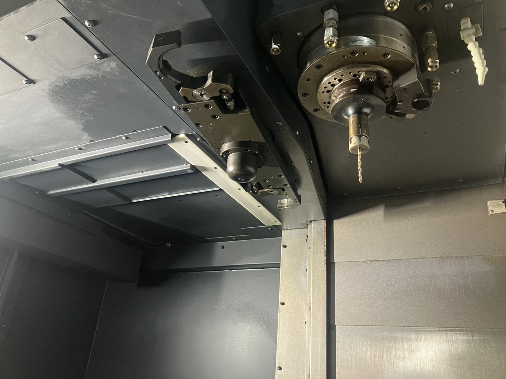 DMG MORI NVX5100/50 实拍图 5