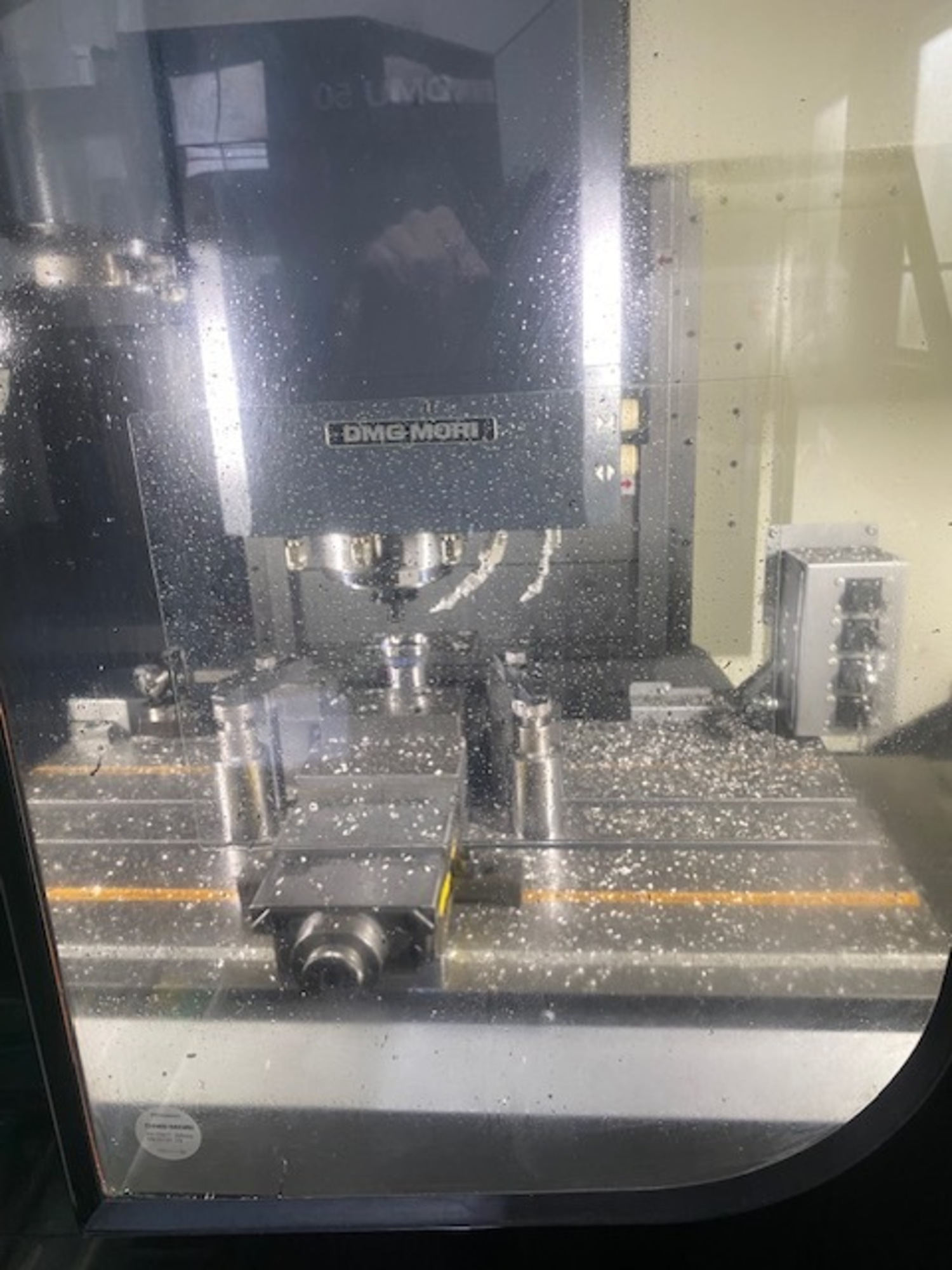 DMG MORI NVX5080Ⅱ/40 实拍图 4