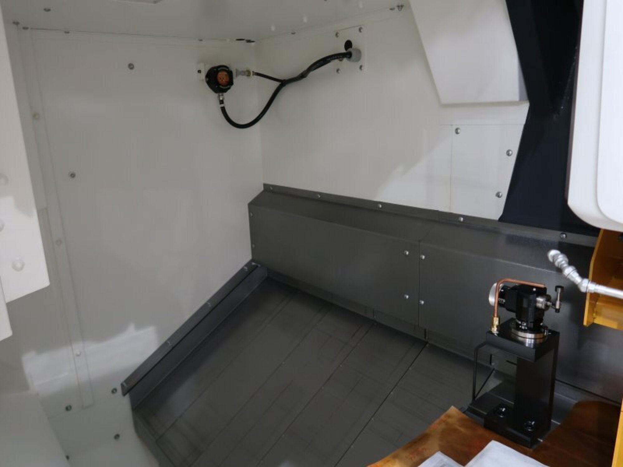 DMG MORI CMX1100V 实拍图 3