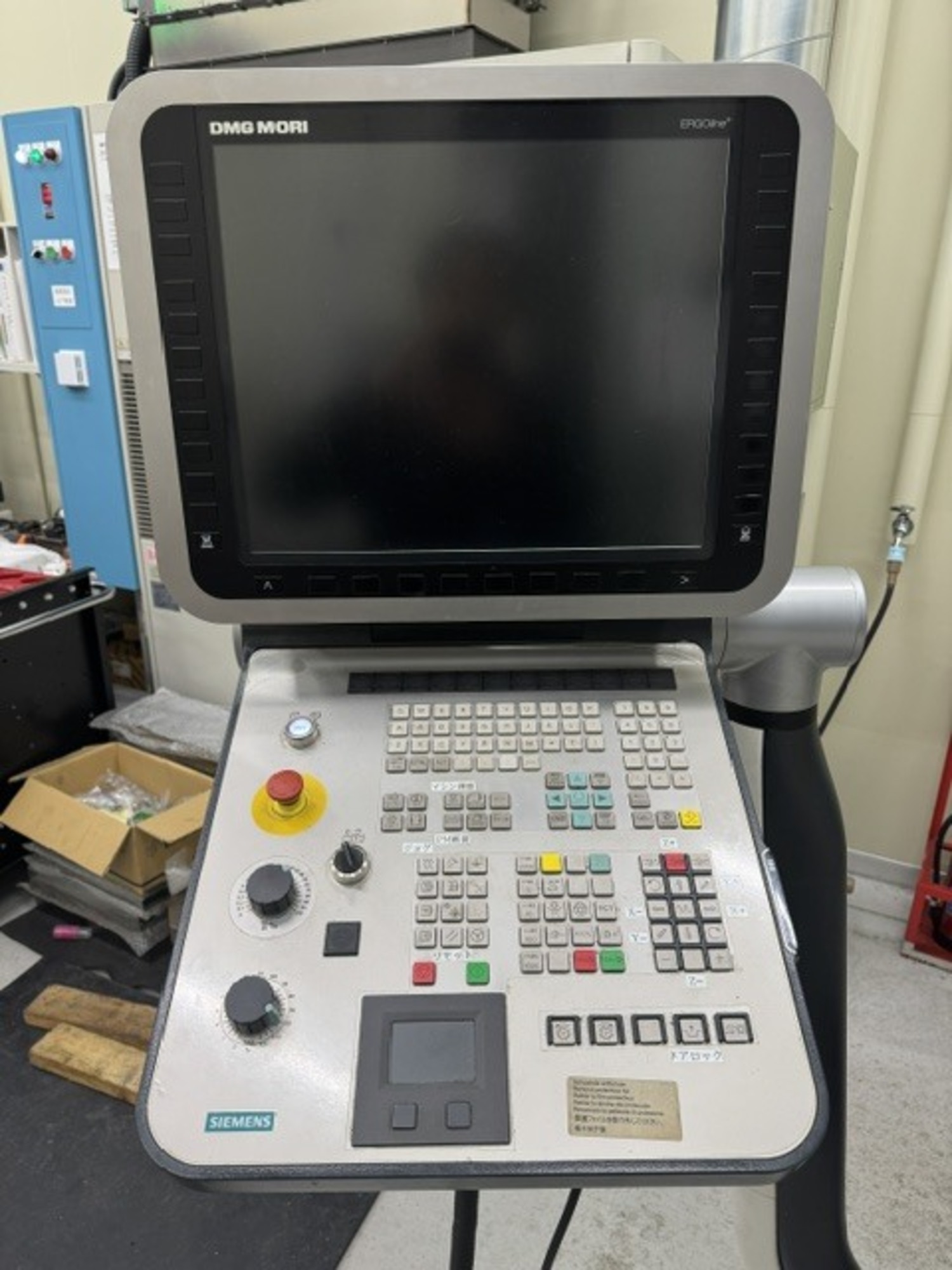 DMG MORI DMU40eVo 实拍图 3
